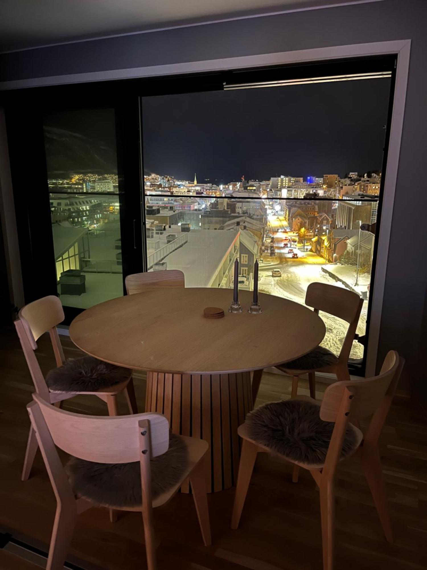 City Center 7Th Floor Apartement With Beautiful View Тромсьо Екстериор снимка